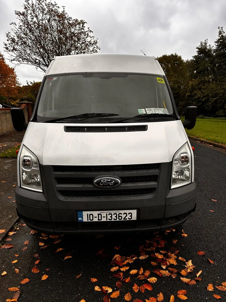 Minibus - Image 4