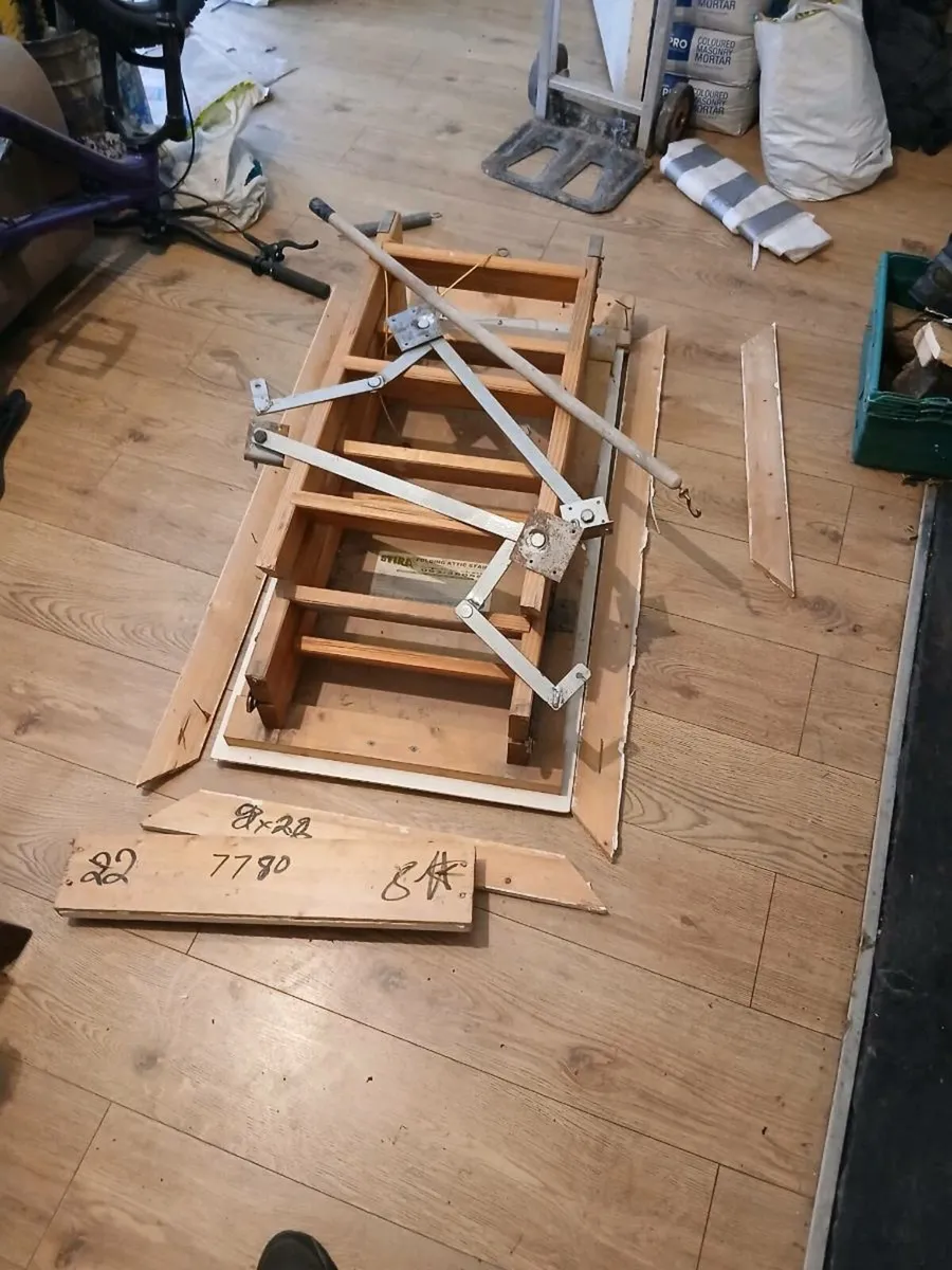 Attic srira stairs - Image 2