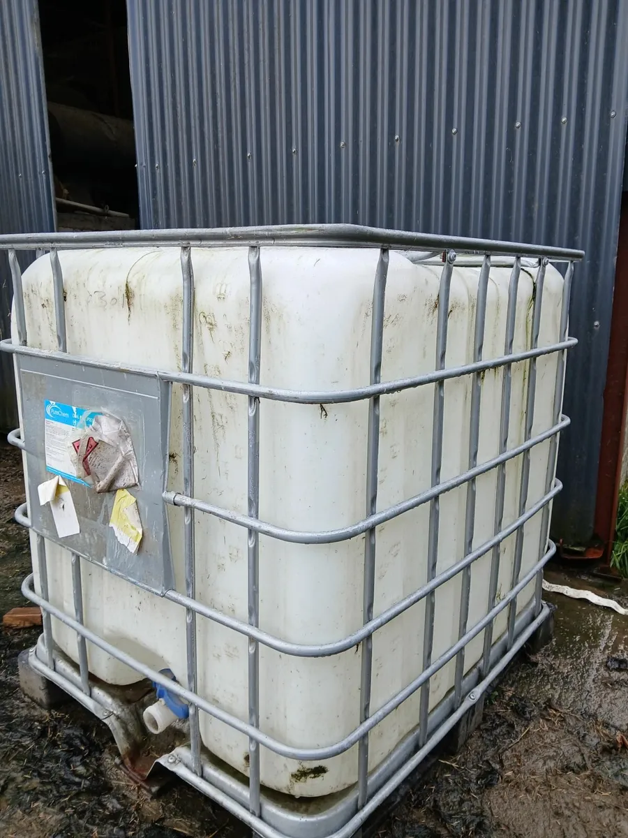 Ibc tank Blue Barrels - Image 1