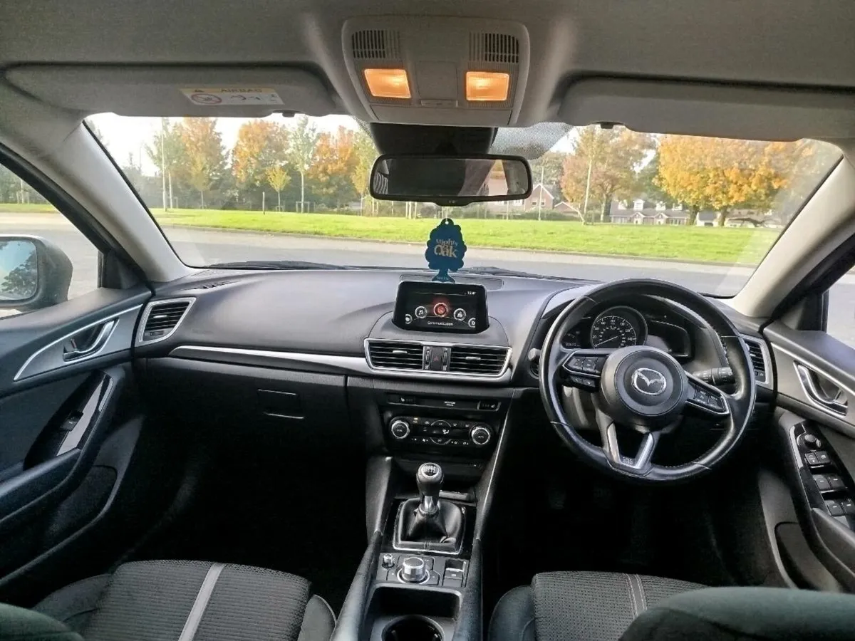 Car - Image 2
