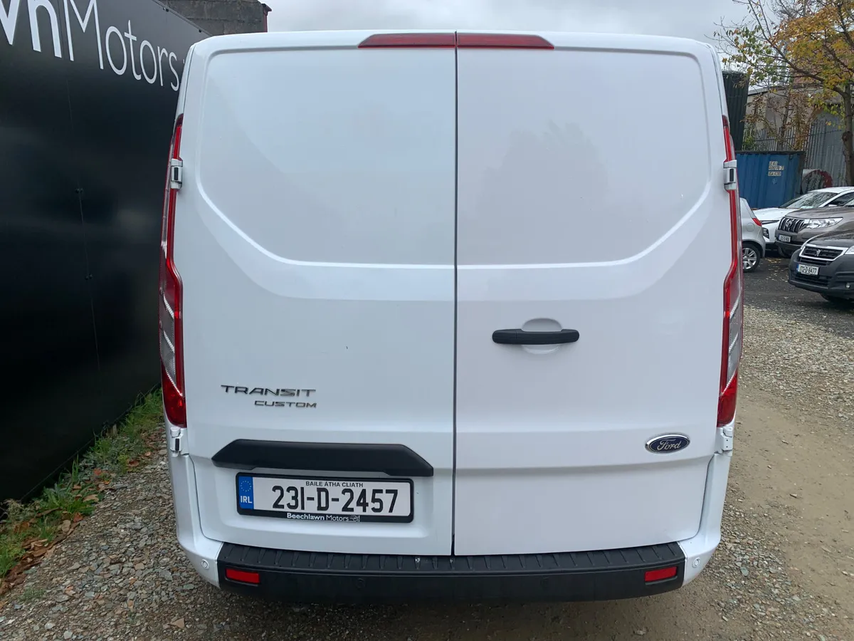 Ford Transit Custom 2.0 Tdci 130 PS LWB Trend - Image 4