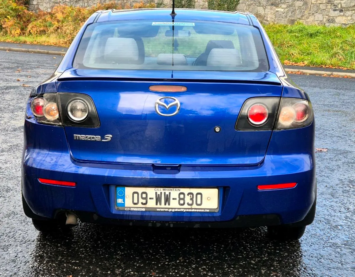 2009 Mazda 3 - Image 4