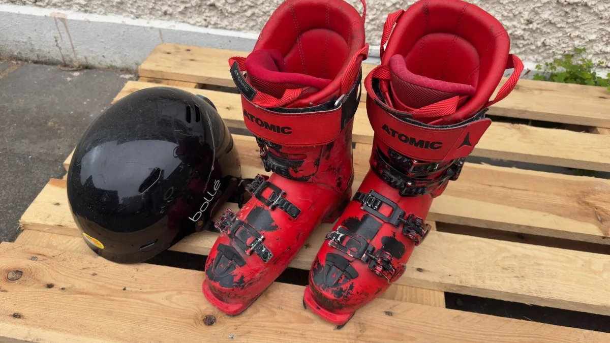 Ski equipment - Image 2