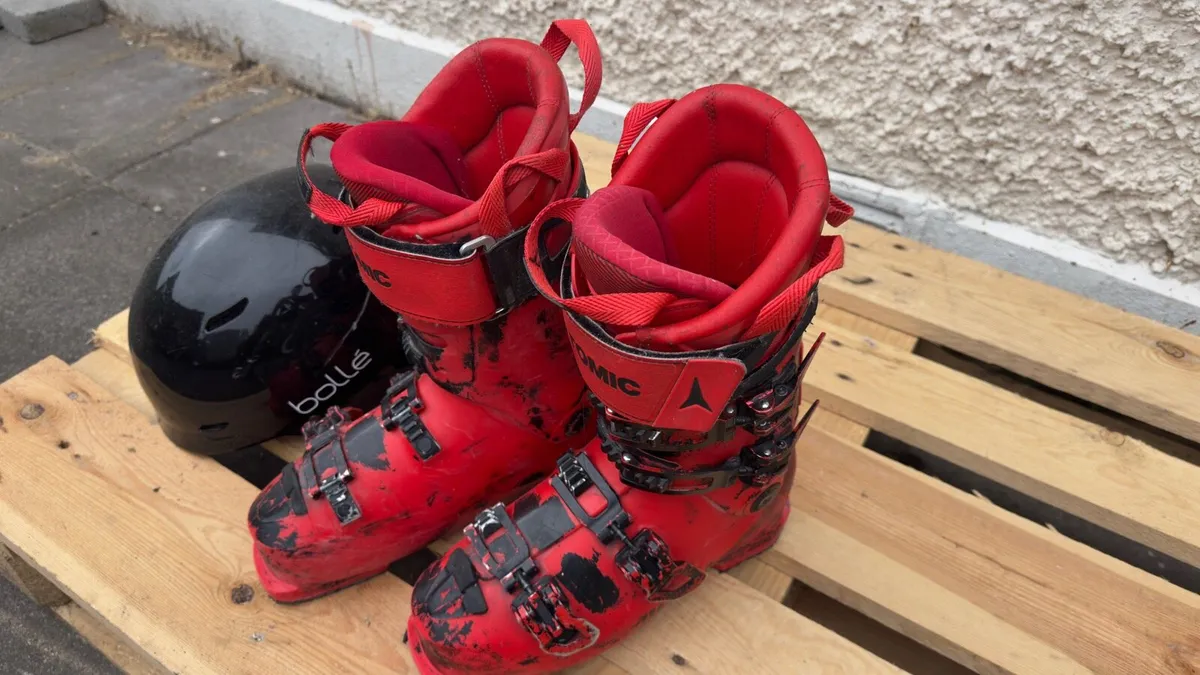 Ski equipment - Image 3