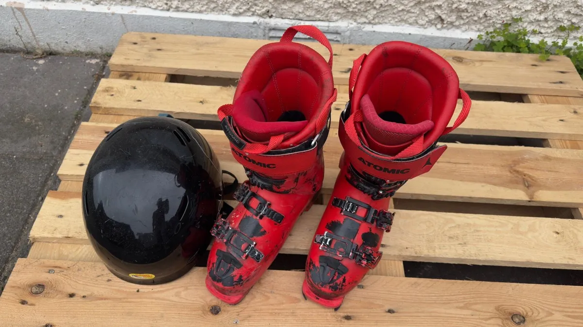 Ski equipment - Image 4