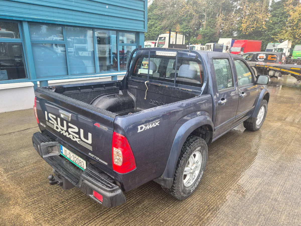 2010 ISUZU D-MAX - Image 4
