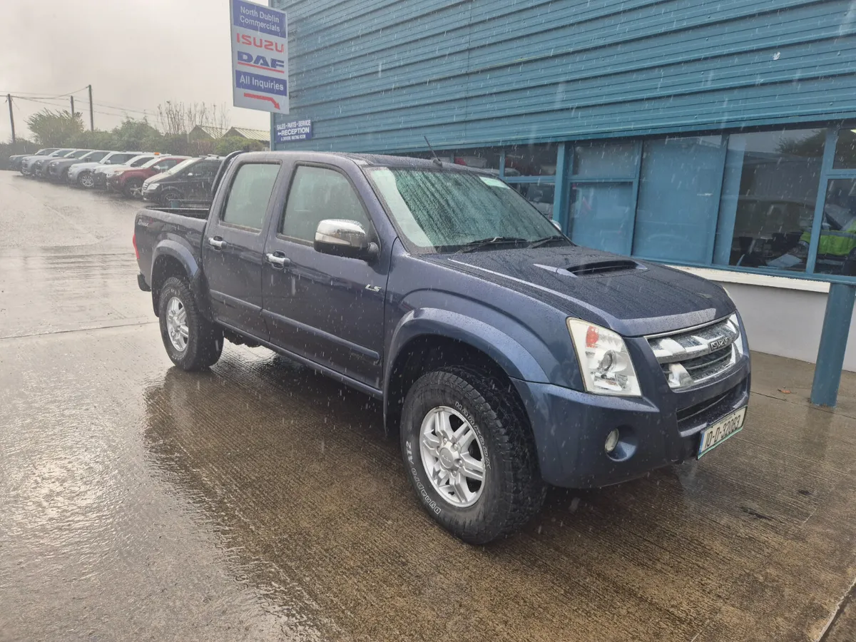 2010 ISUZU D-MAX - Image 1