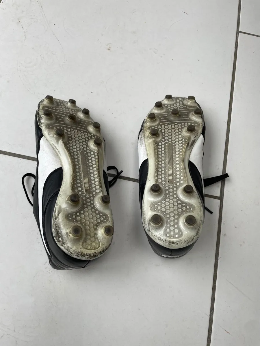 Puma Kings football boots size 8 - second hand - Image 3