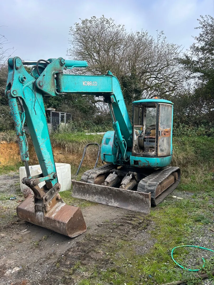 Kobelco sk75 digger for sale - Image 2