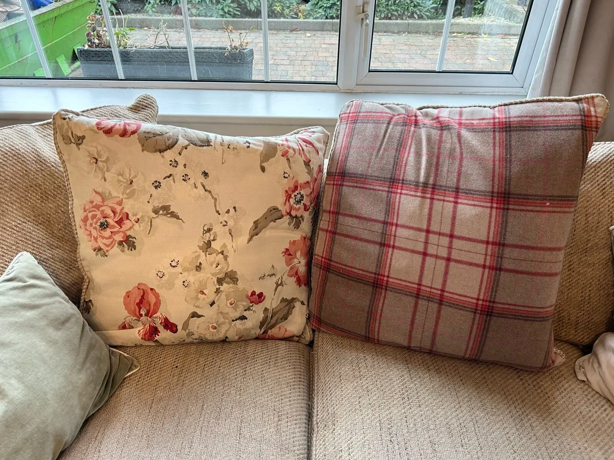 Corner couch - Image 3