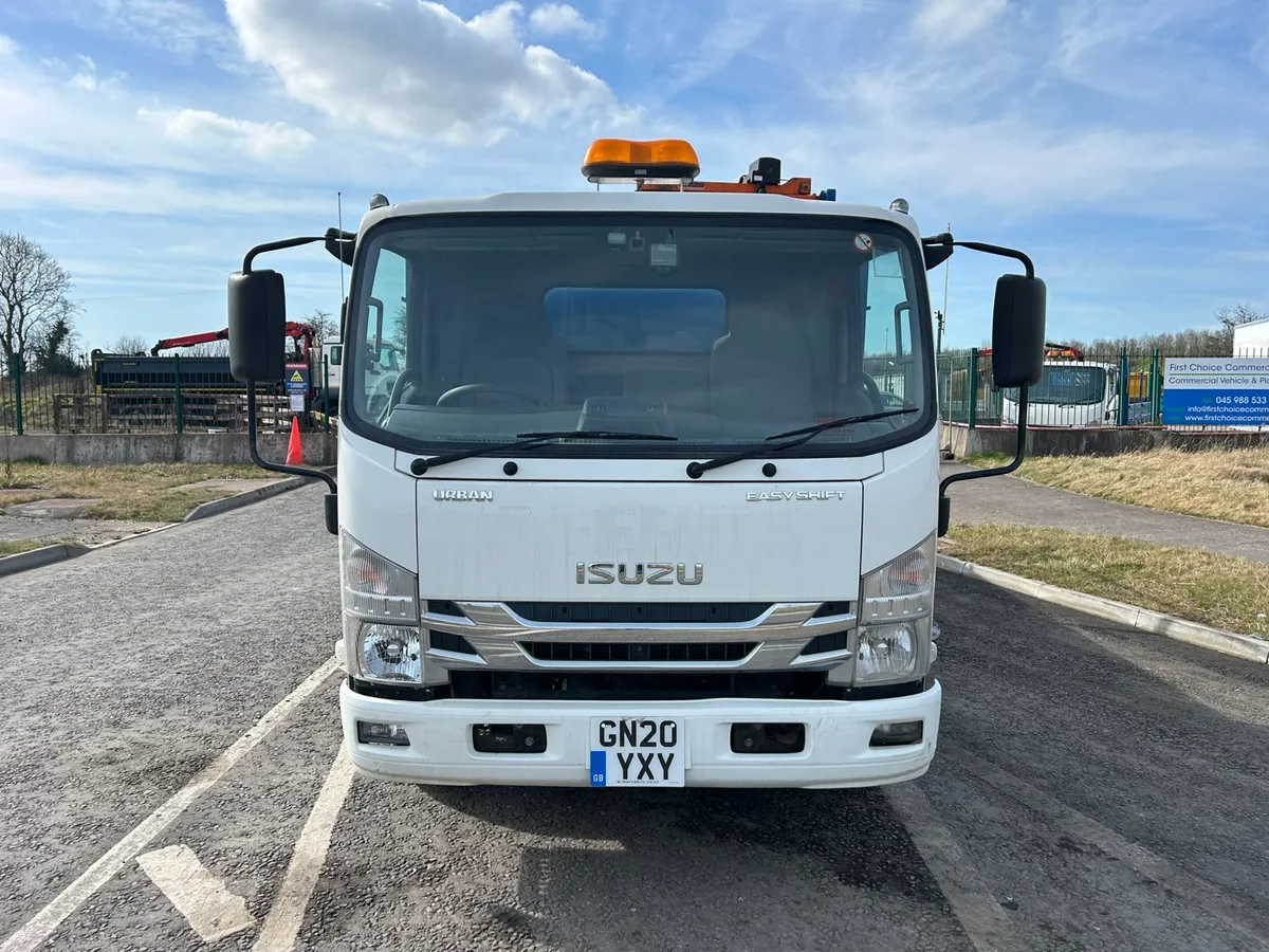 2020 Isuzu Dropside - Image 2