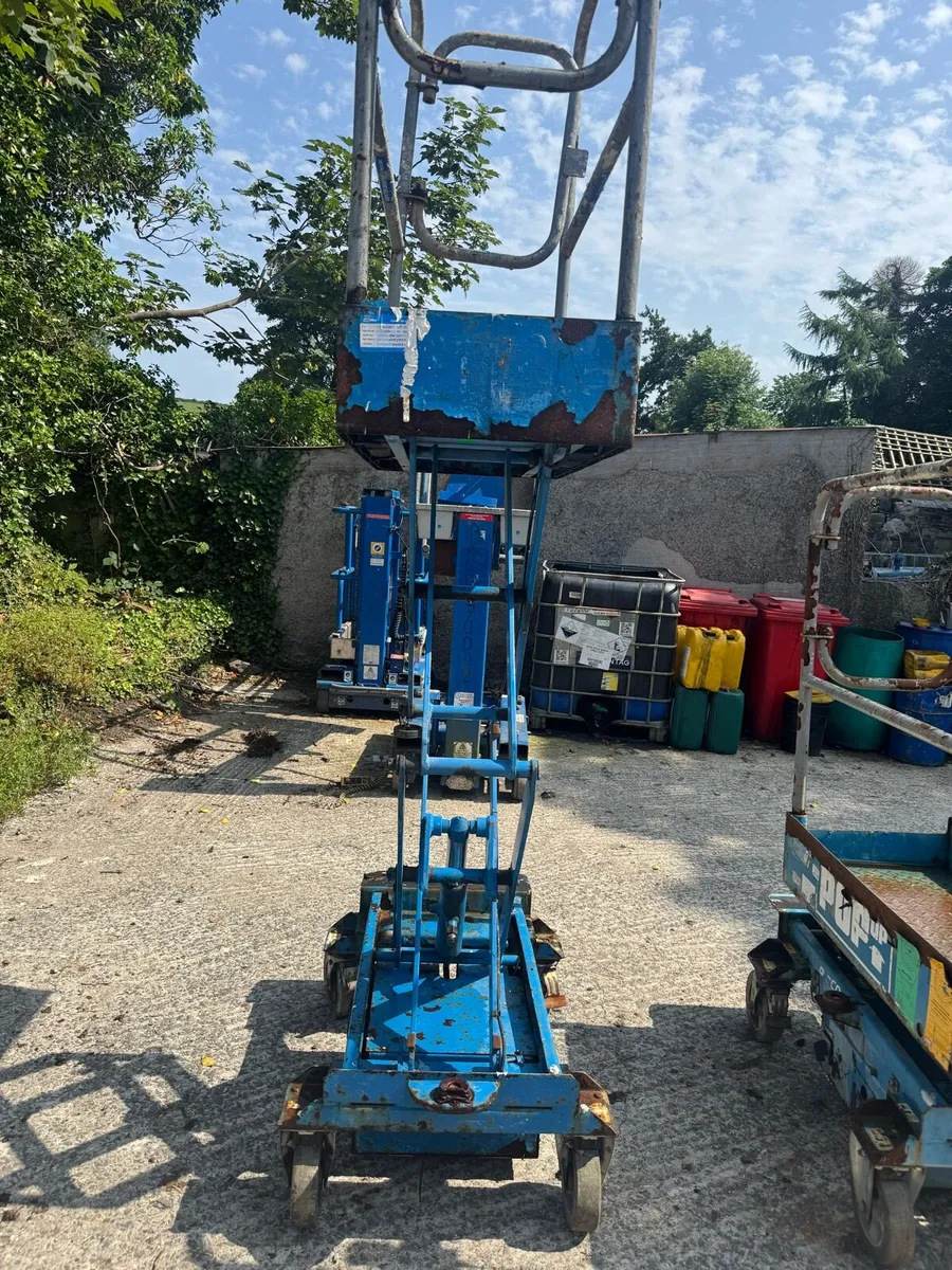 Pop up scissor lift - Image 4