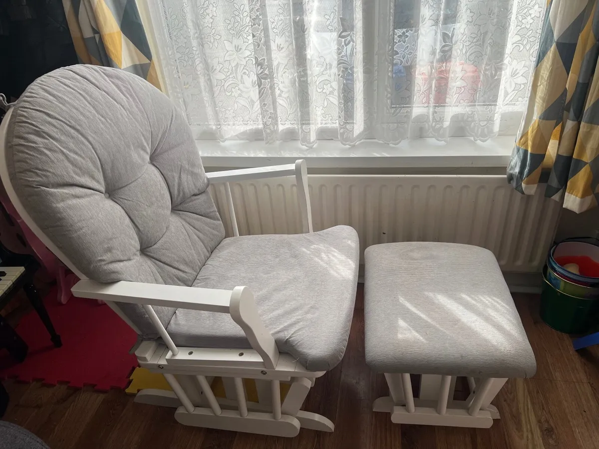 Rocking chair - Image 1