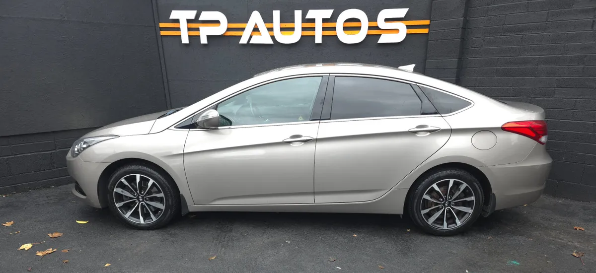 Hyundai i40 2016 Executive - Image 2