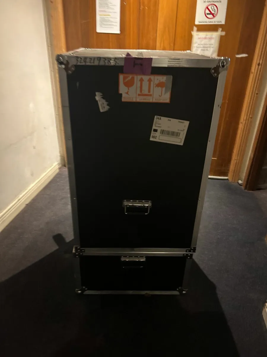 case - Image 1