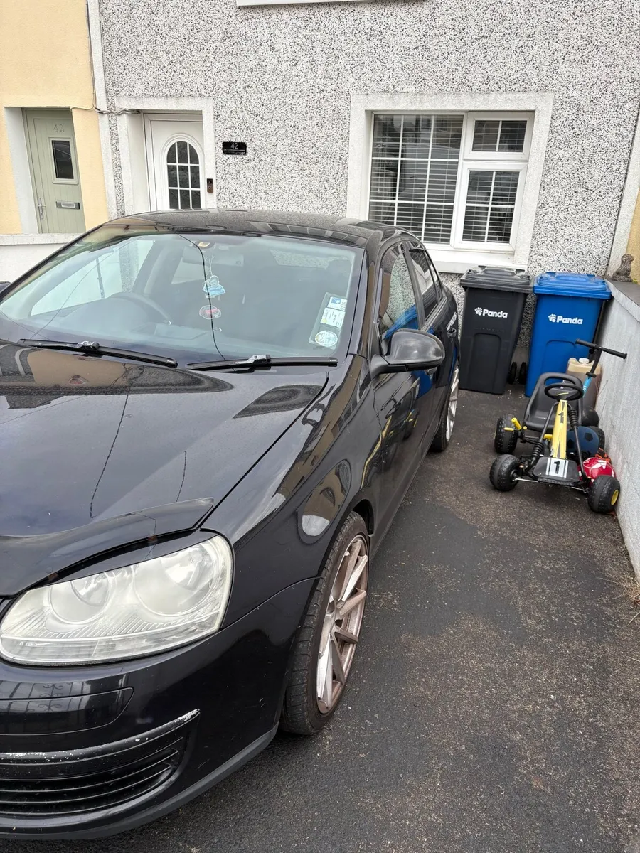 Volkswagen Jetta 2007 - Image 4