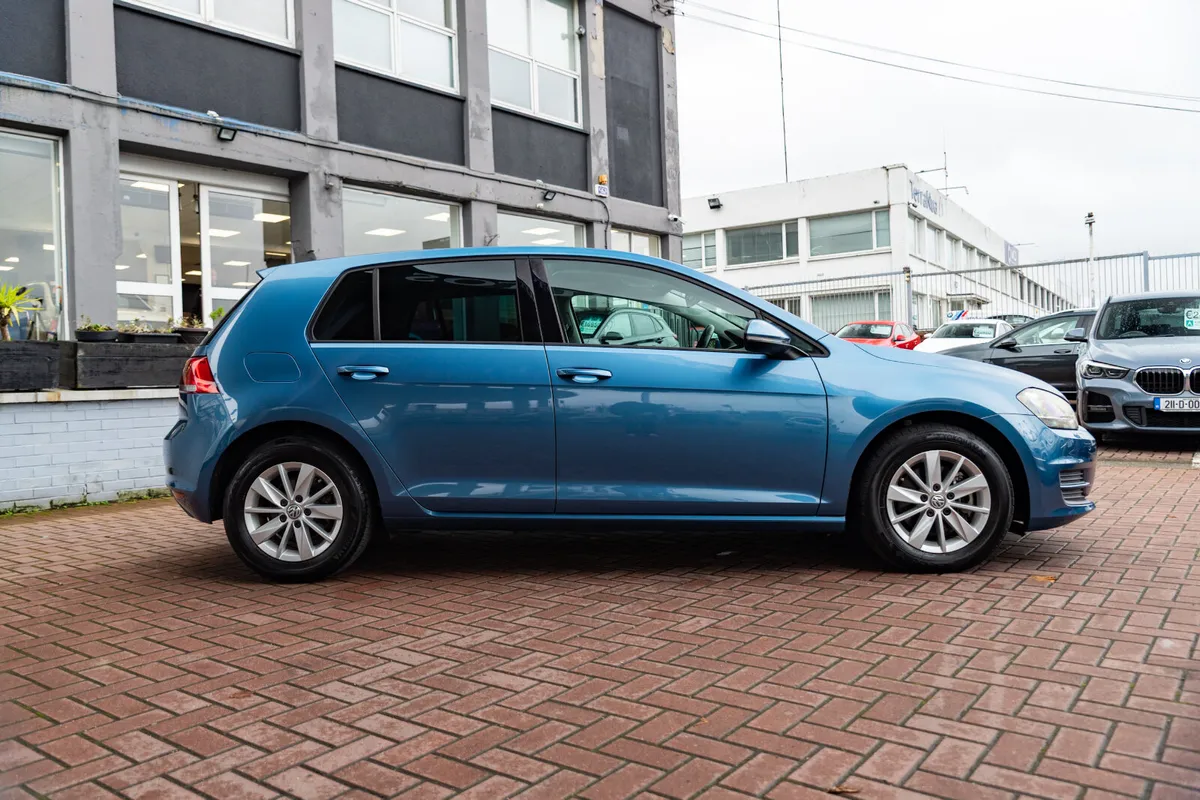 1.2TSI HATCH 5DR AUTOMATIC// - Image 2