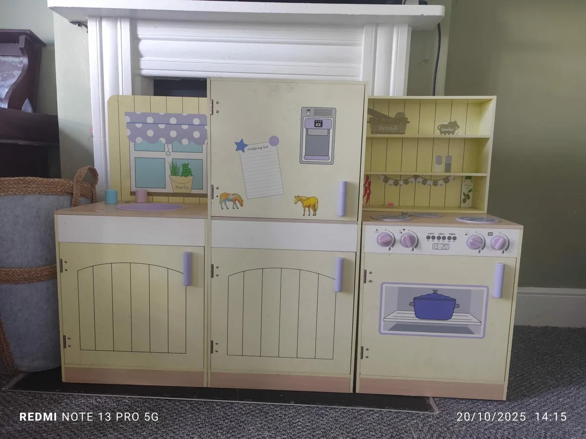 Large children's Kitchen