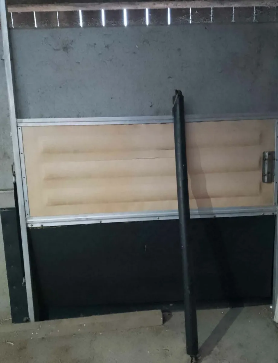 Horse box - Image 3