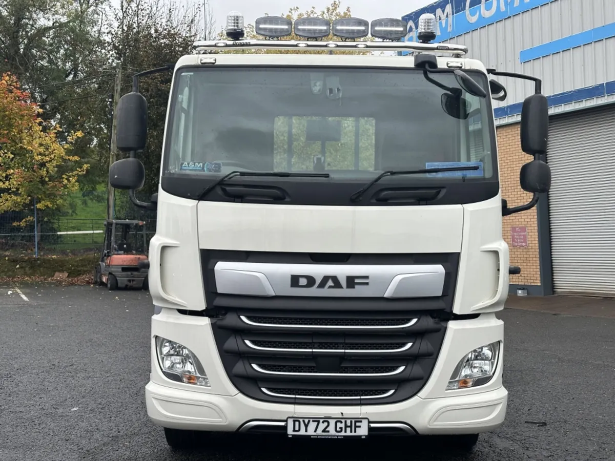 2022 (72) DAF CF 410 18 TON BEAVERTAIL - Image 2