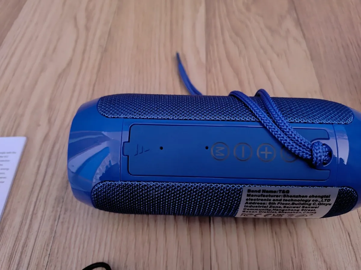 Portable Bluetooth FM Radio TF Bass Speaker - Image 3