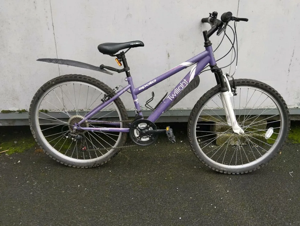 Girls 26inch bike - Image 1
