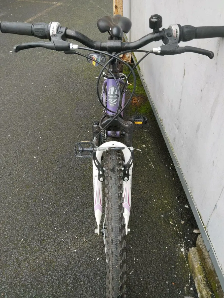 Girls 26inch bike - Image 3