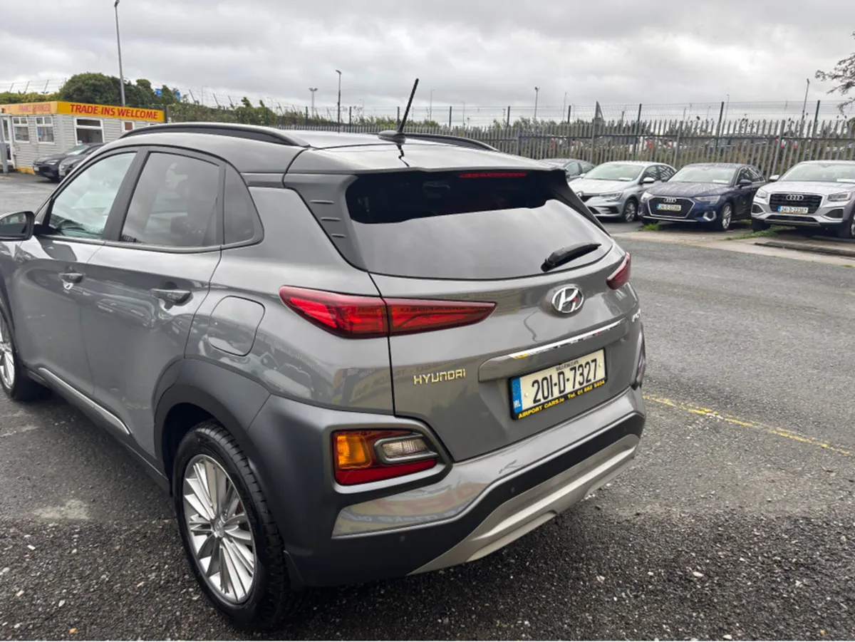 Hyundai KONA KAUAI EXCUTIVE PLUS 5DR - Image 2