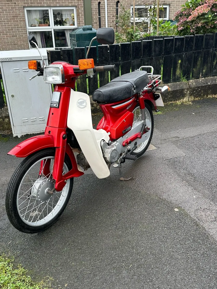 2000 Honda c90 Cub - Image 4