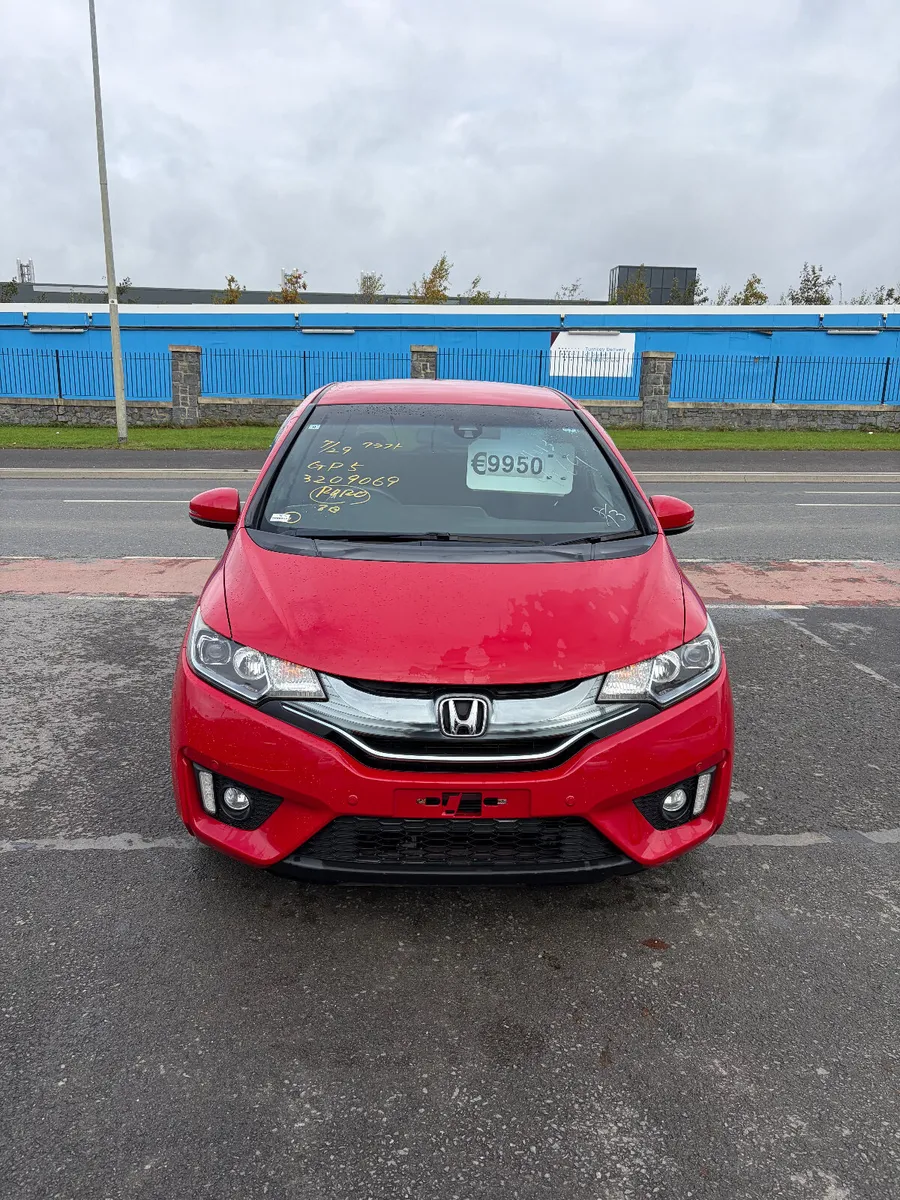 2015 Honda Fit 1.5 Hybrid LOW KMS HIGH SPEC - Image 2