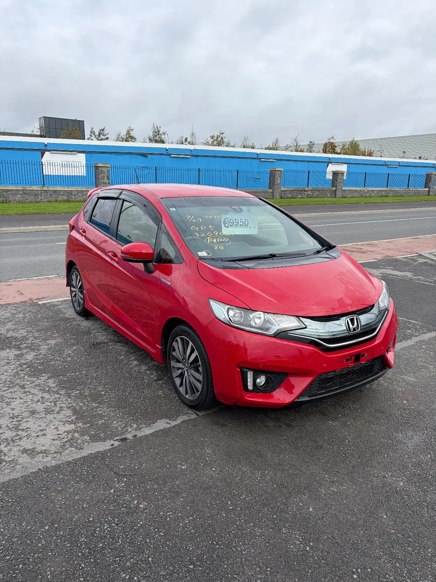 2015 Honda Fit 1.5 Hybrid LOW KMS HIGH SPEC - Image 3