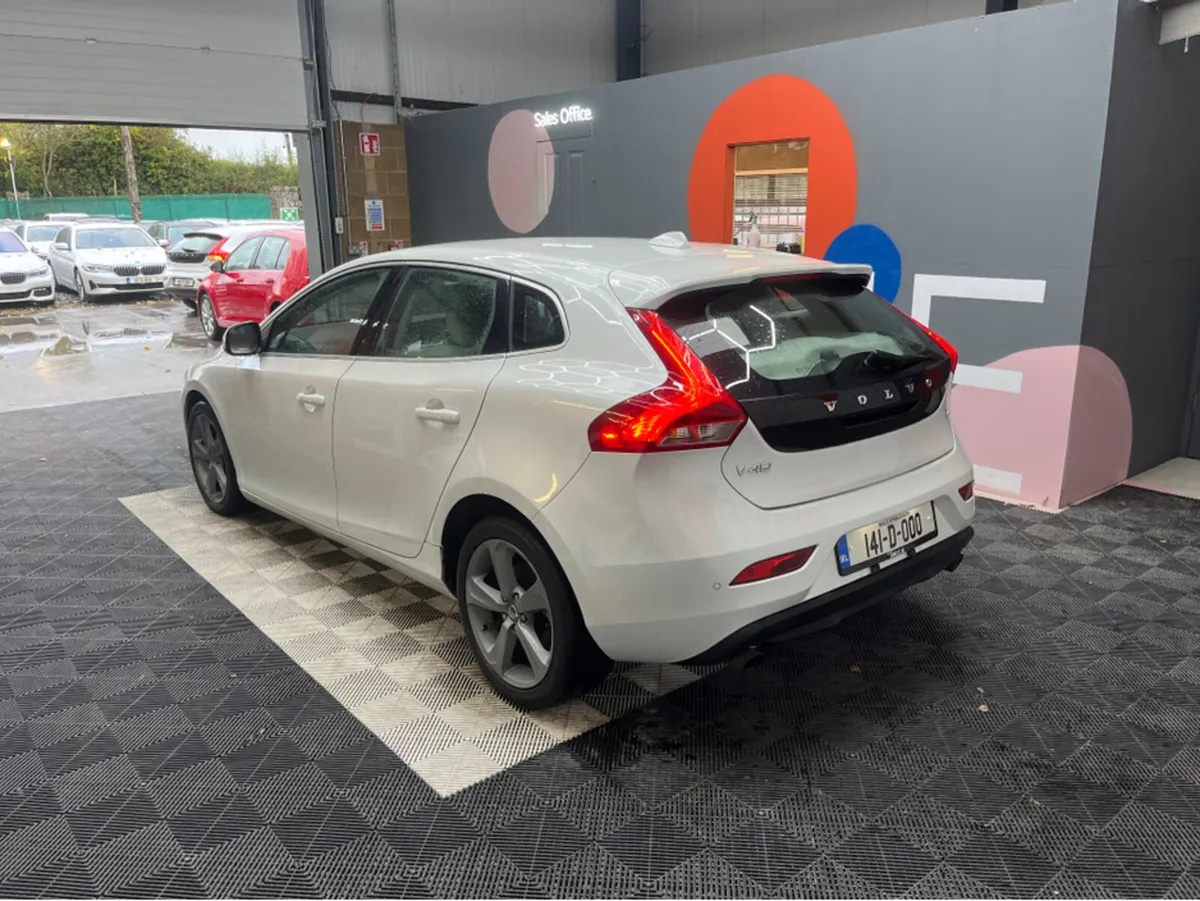 Volvo V40 €11950! 2014 Volvo V40 Automatic T4 1.6 - Image 3