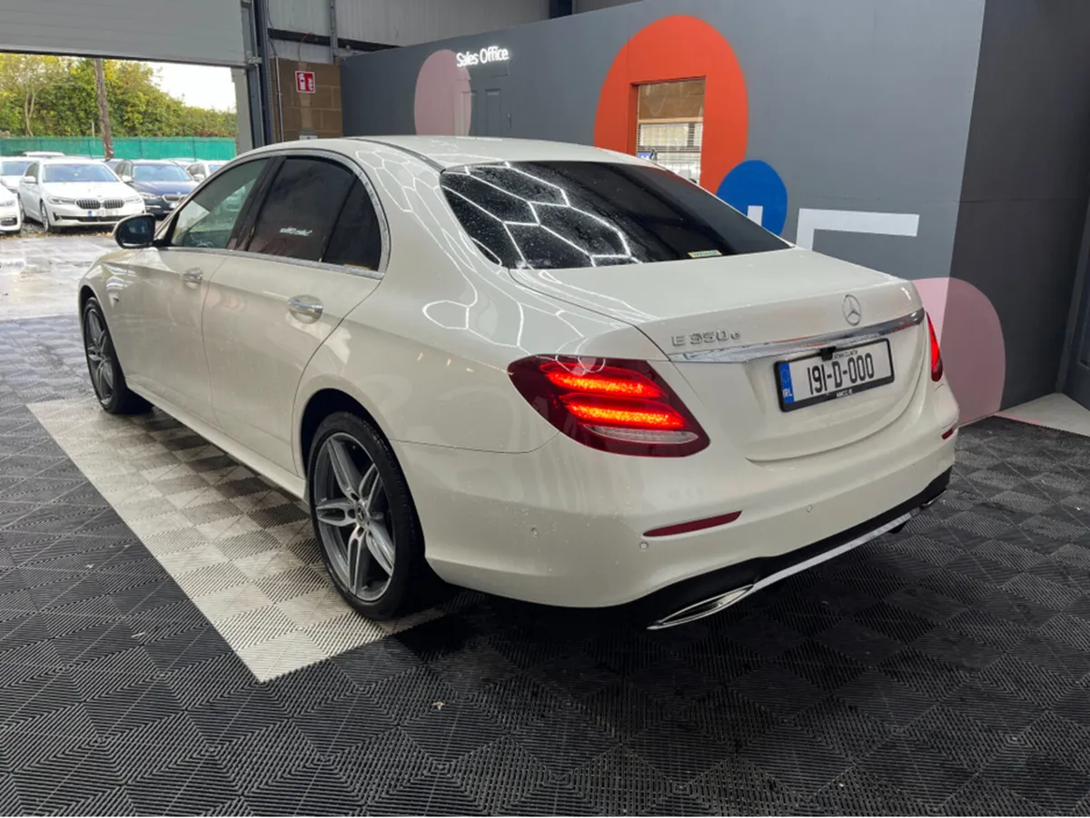 Mercedes-Benz E-Class 2019 MERCEDES E CLASS E350e - Image 3