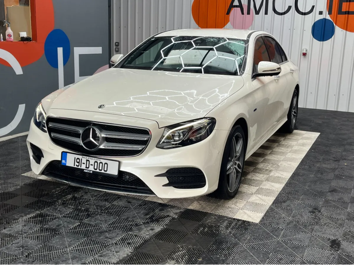 Mercedes-Benz E-Class 2019 MERCEDES E CLASS E350e - Image 4