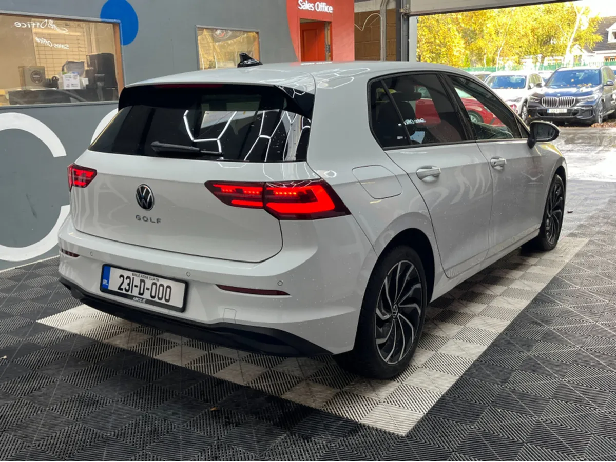 Volkswagen Golf €31950! 2023 VW GOLF 2.0 TDI AUTOM - Image 2