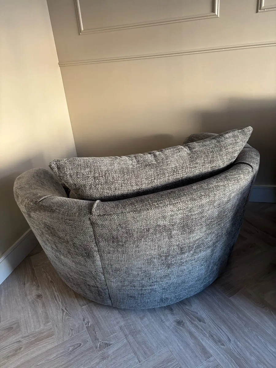 Grey Fabric Swivel Chair - Image 3