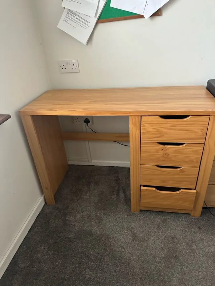 Desk - Image 1
