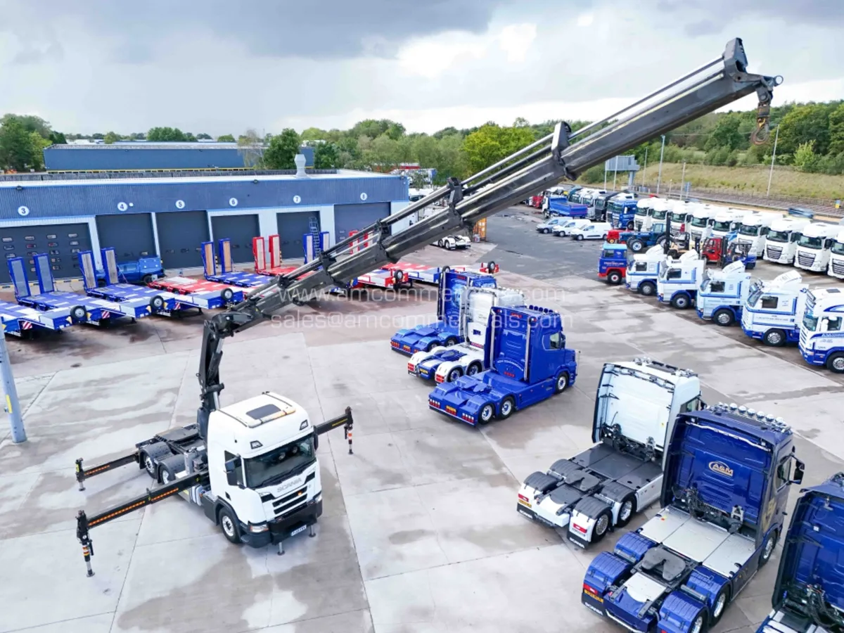 2019 (19) SCANIA R450 HIGHLINE WITH HIAB CRANE 6X2 - Image 1