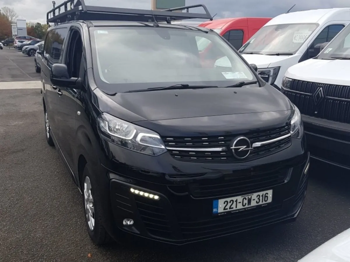 Opel Vivaro - Image 1