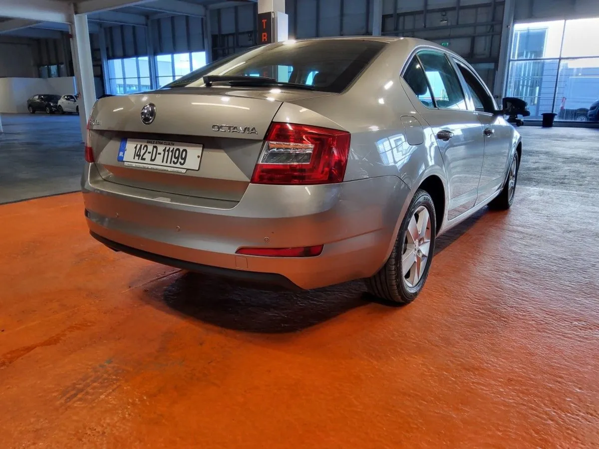 Skoda Octavia 1.6 TDI CR 105BHP Ambition - Image 3