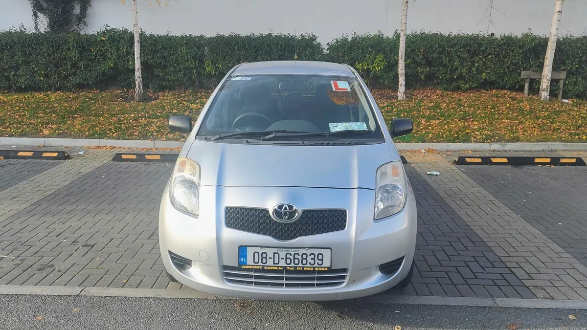 Toyota Yaris 2008 - Image 2