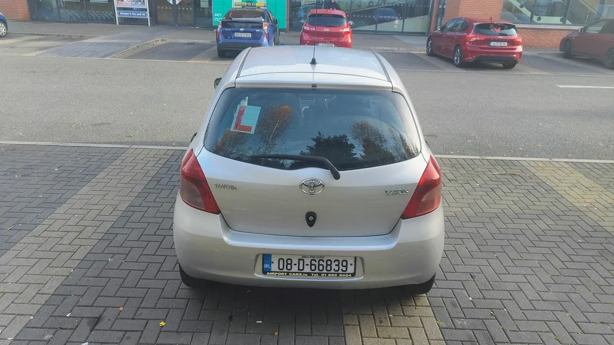 Toyota Yaris 2008 - Image 4