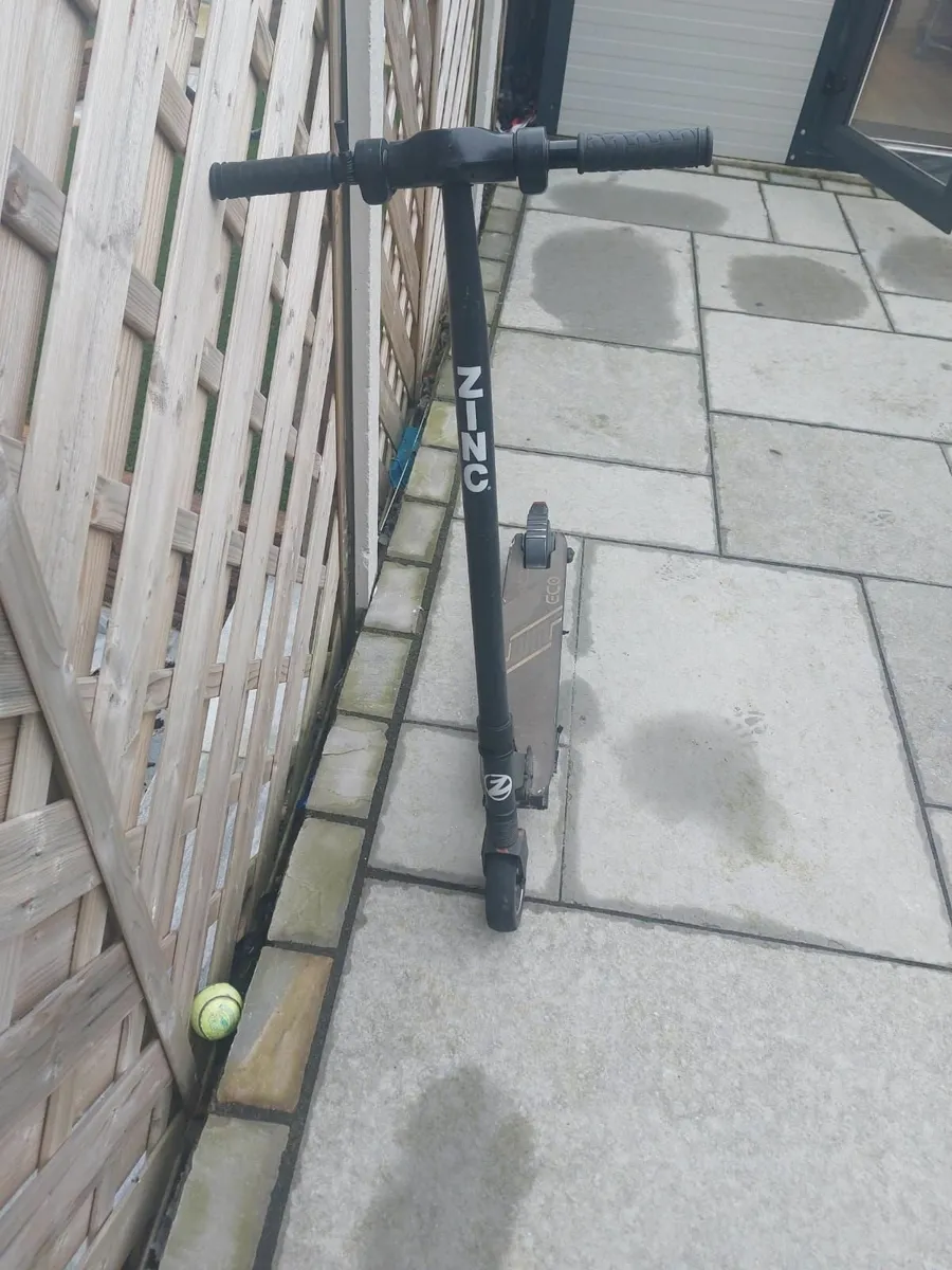 Scooter - Image 2