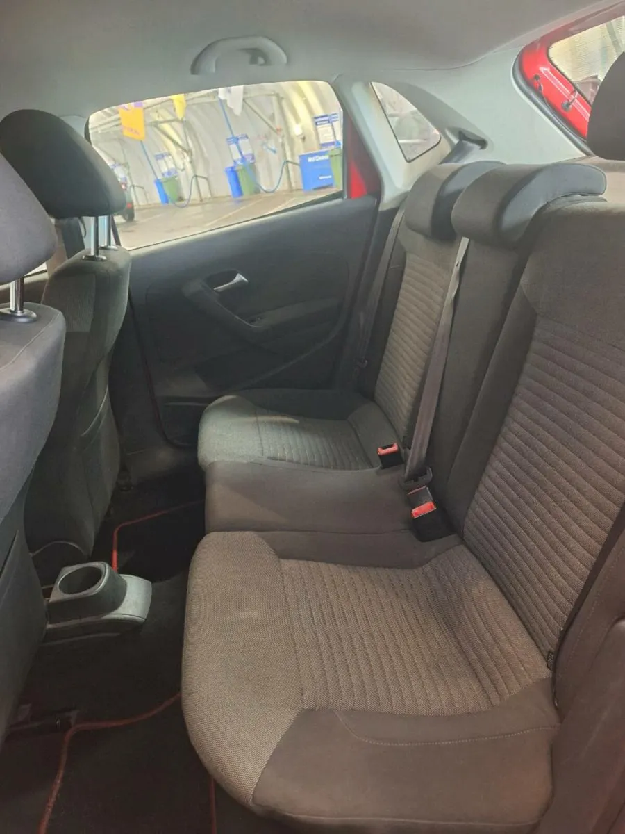 Car - Image 4