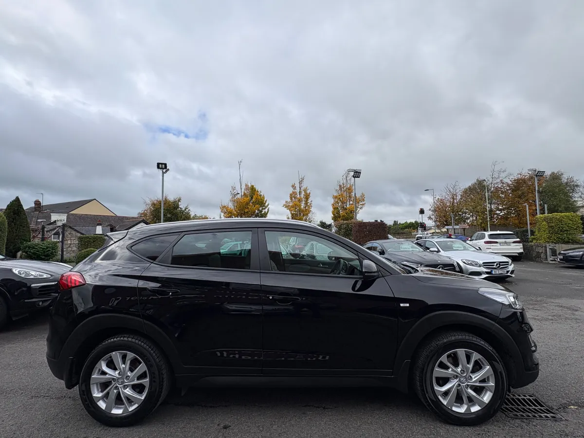202 Hyundai Tucson Executive 1.6 Diesel *Low Kils* - Image 4