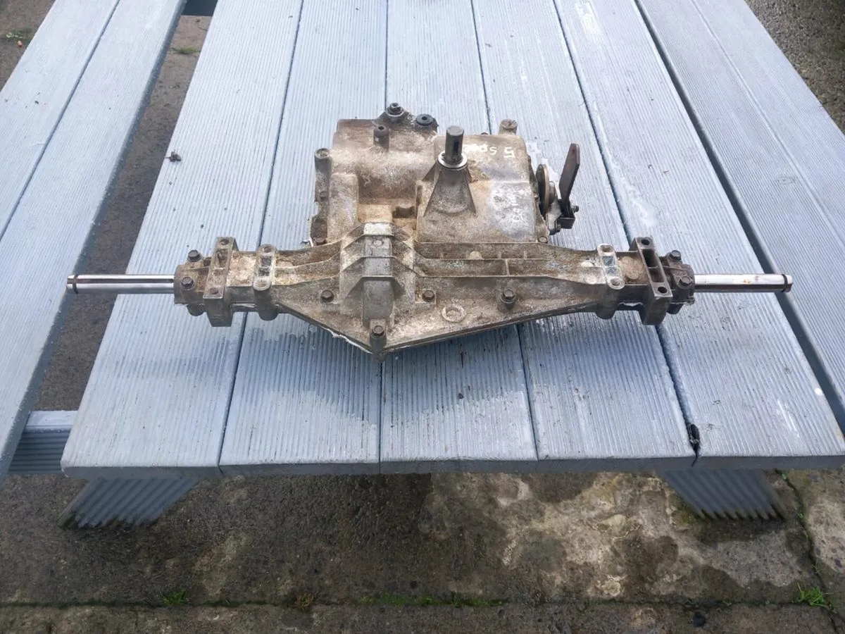 Castlegarden manual gearbox for sale - Image 3