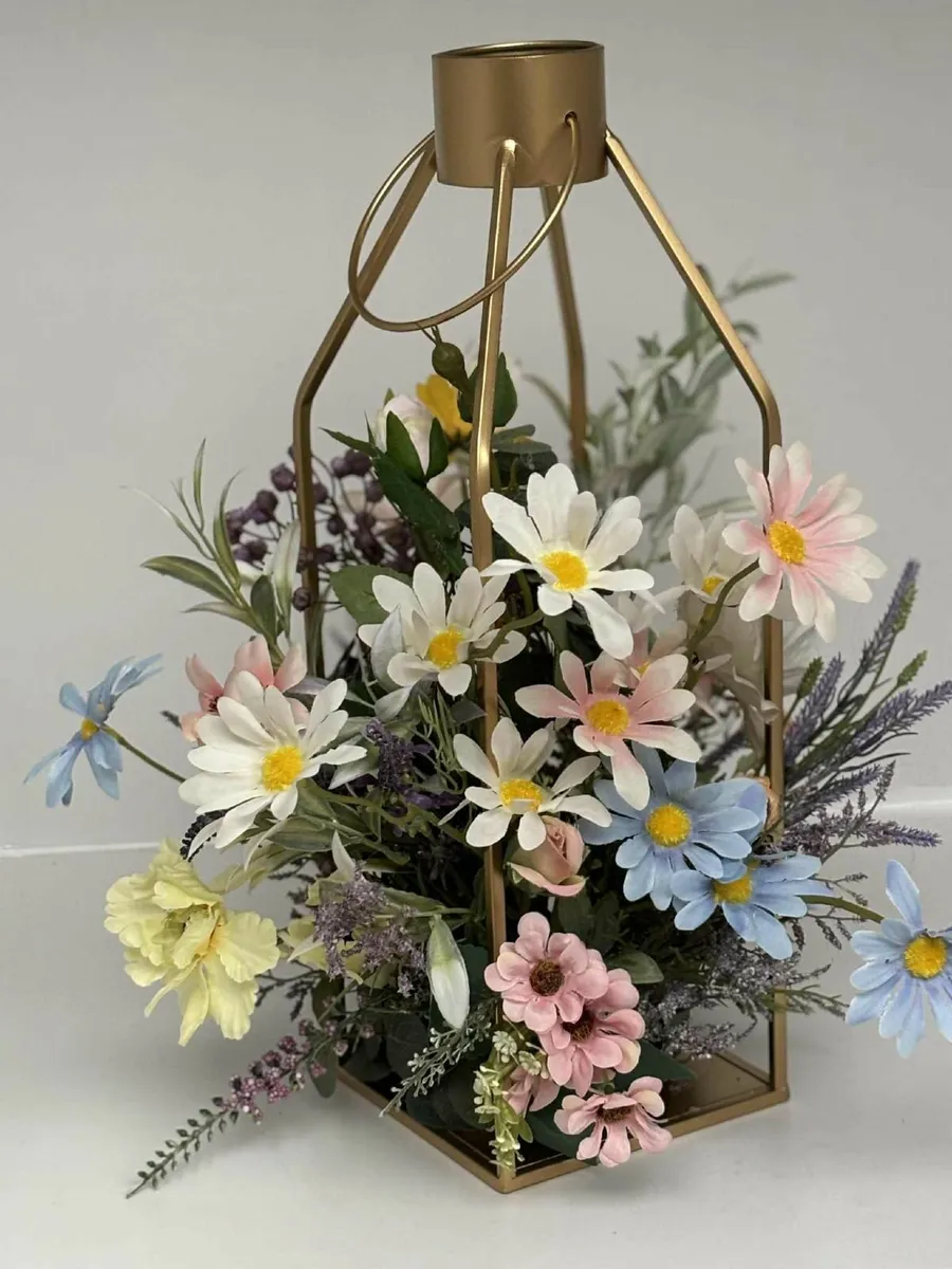 Lantern with wildflowers - Image 1