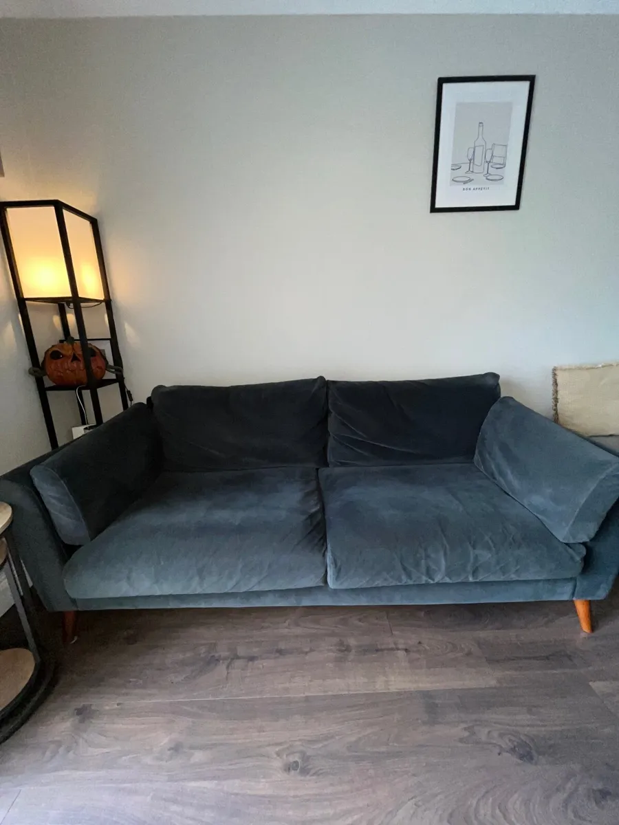 Couch - Image 3