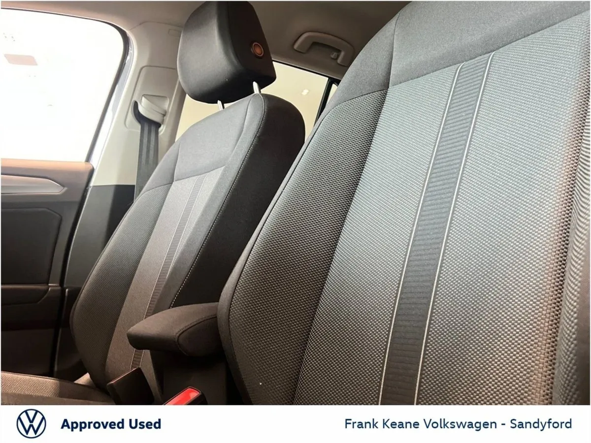 Volkswagen T-Roc Edition 75 1.0tsi M6F 116HP Manu - Image 4
