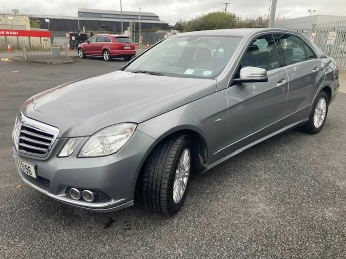 Mercedes-Benz E200 CDI Elegance Automatic - Image 4